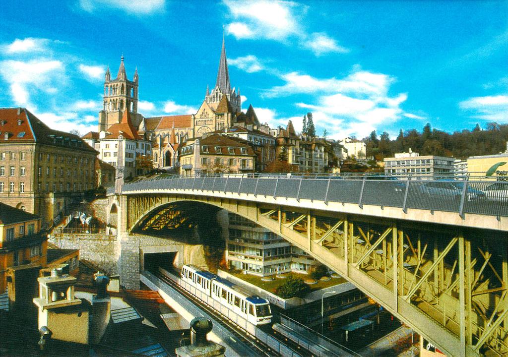 Postcards 12132-63 Lausanne Cathédrale Pont Bessières M2