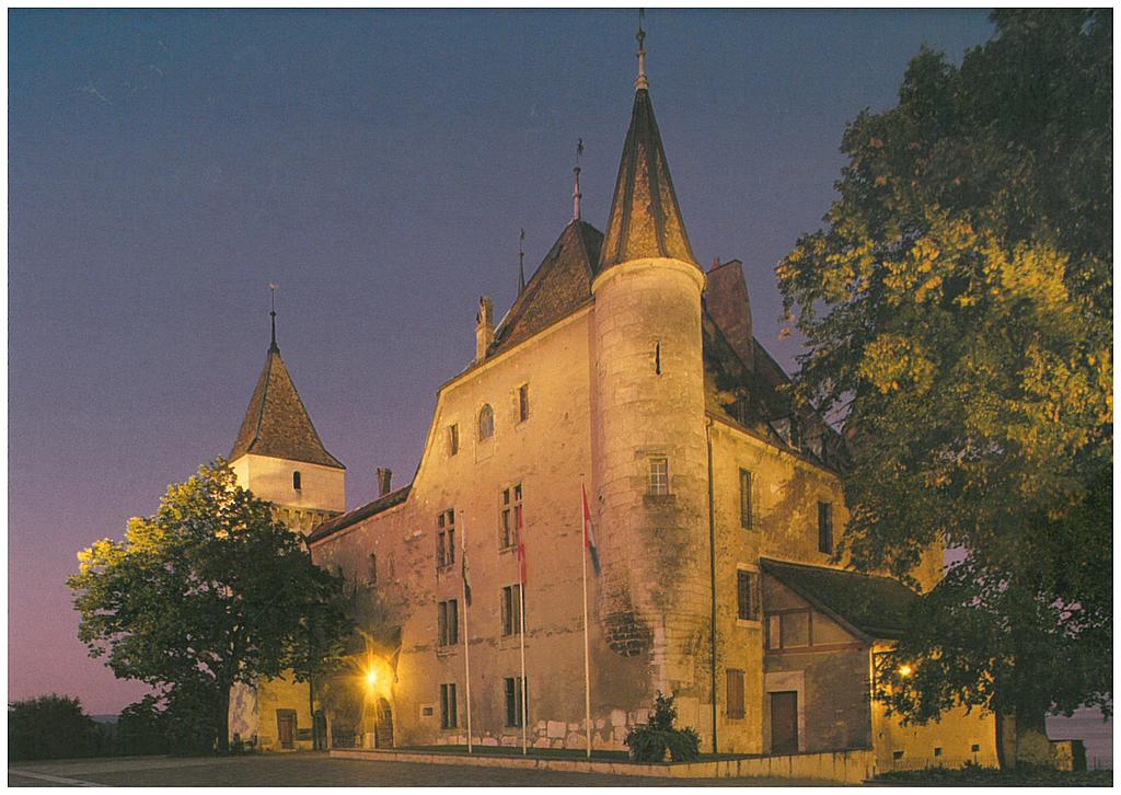 Postcards 18464 Nyon VD (château illuminé)