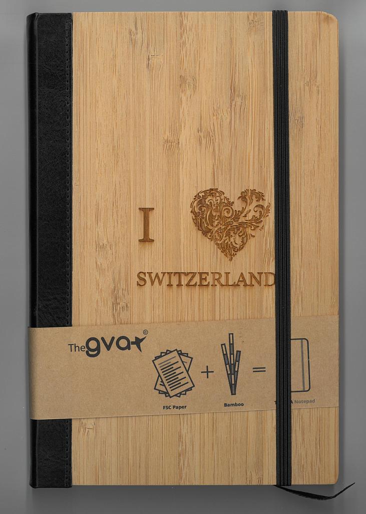 Bambus-Notizbuch "I love Switzerland"